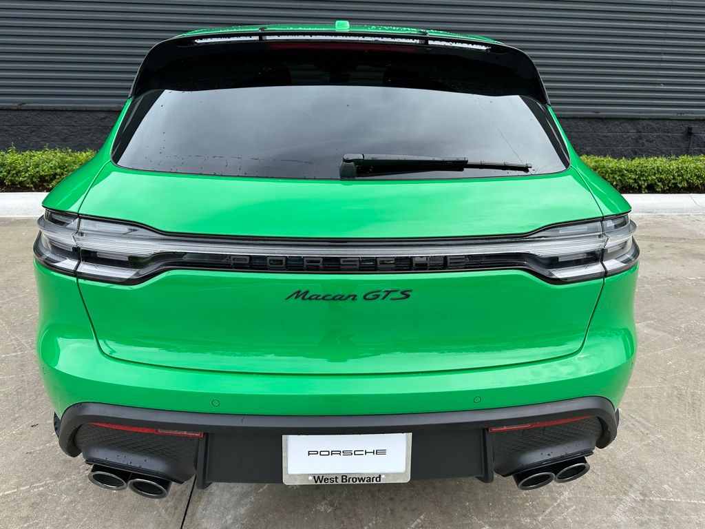 Thumbnail: 2025 Porsche Macan - 11