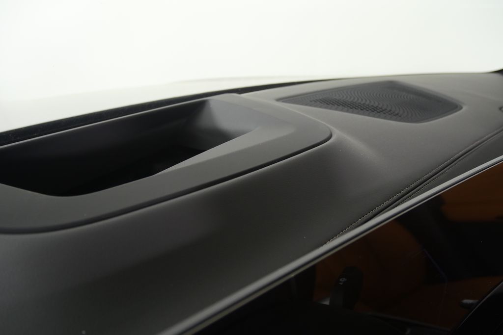 Thumbnail: 2026 BMW X7 - 22