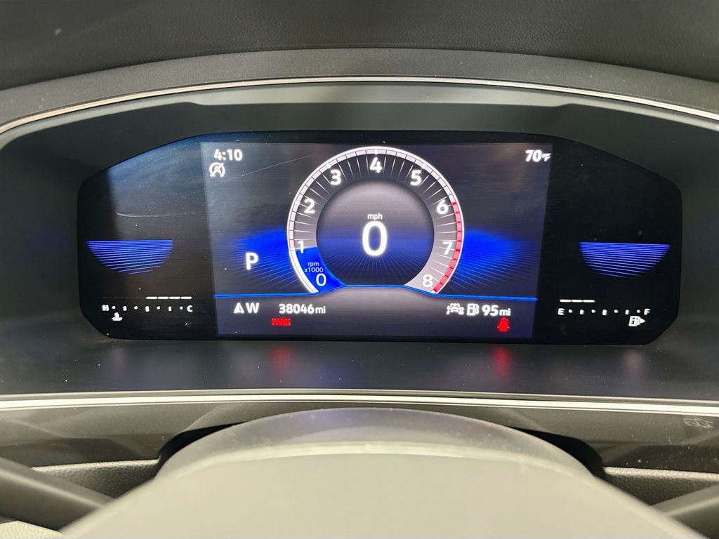 Thumbnail: 2023 Volkswagen Tiguan - 32