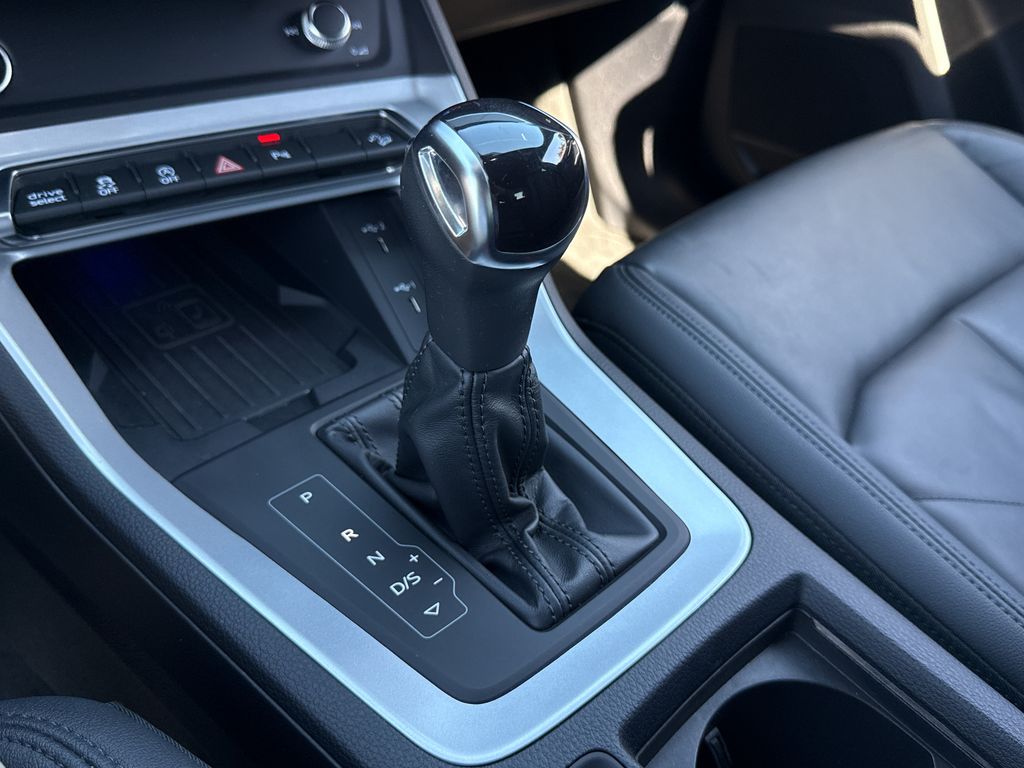Thumbnail: 2023 Audi Q3 - 31