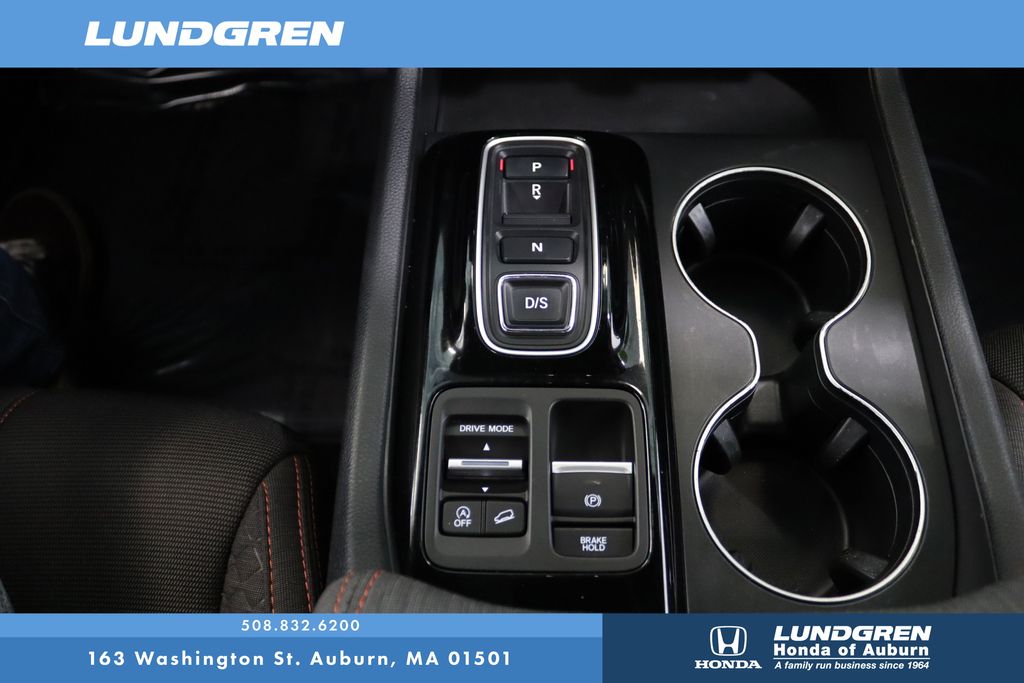 Used 2025 Honda Pilot SUV