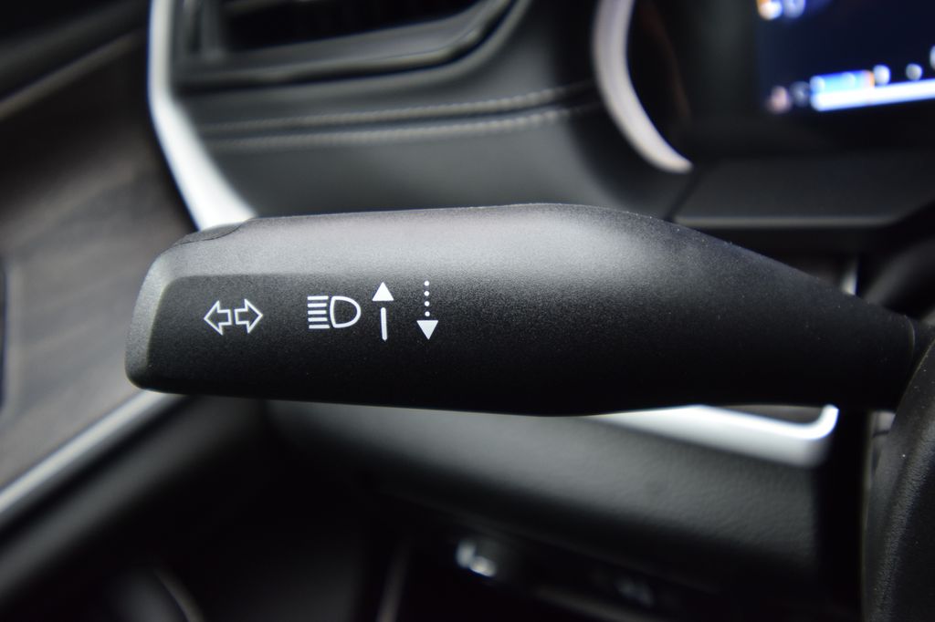 new 2026 Jeep Grand Cherokee car, priced at $47,806