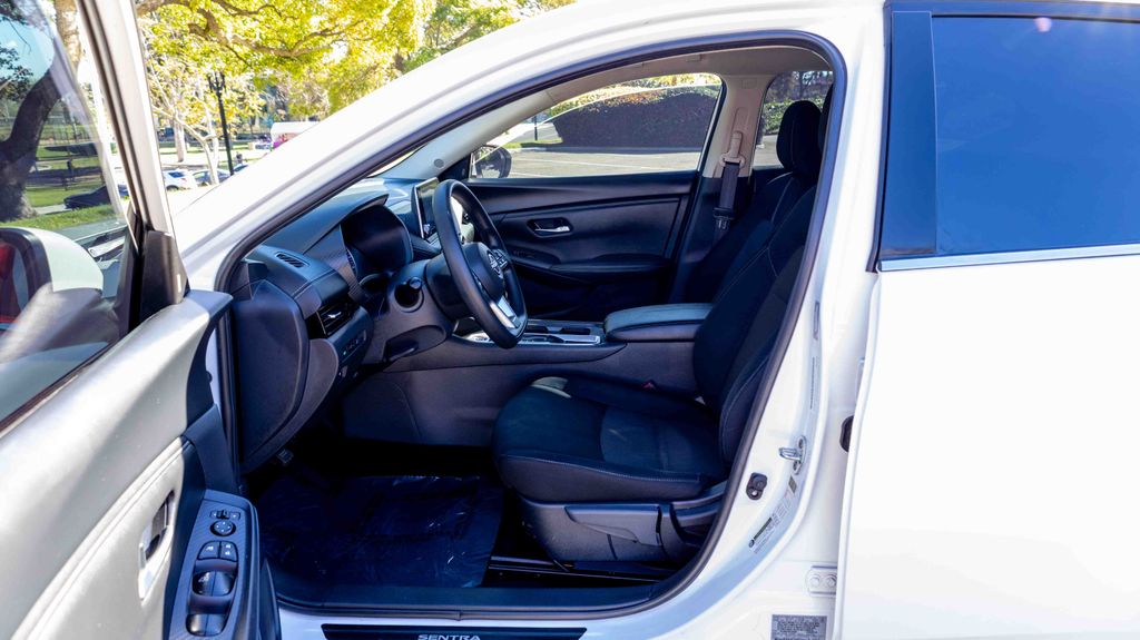 Used 2024 Nissan Sentra SV 4D Sedan