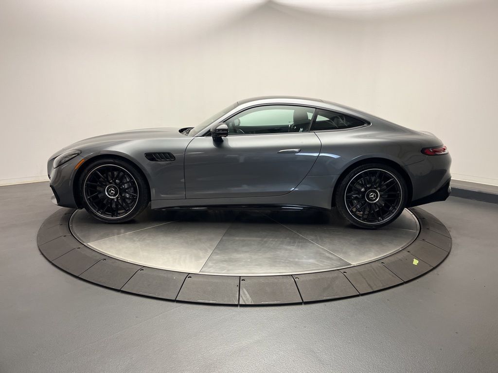 Thumbnail: 2026 Mercedes-Benz AMG GT - 4