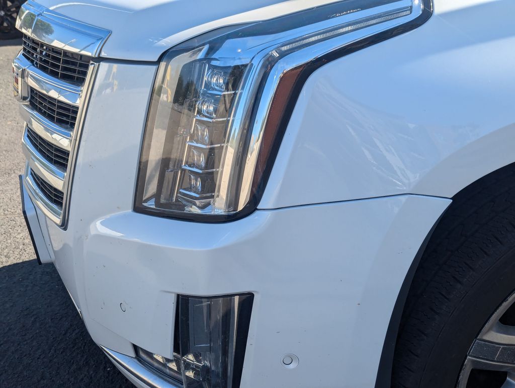 2020 Cadillac Escalade ESV Luxury 11