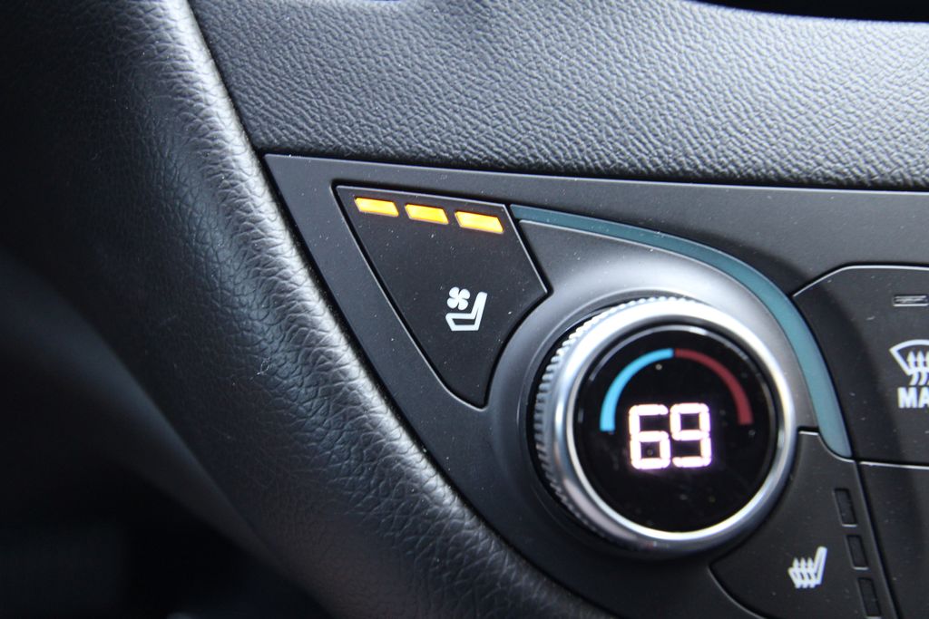 Used 2024 Chevrolet Malibu Sedan