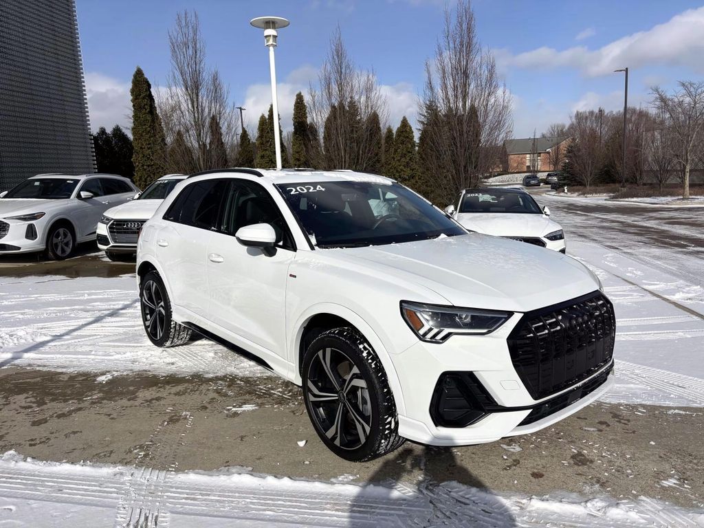 2024 Audi Q3 quattro Premium Plus S Line 45 TFSI