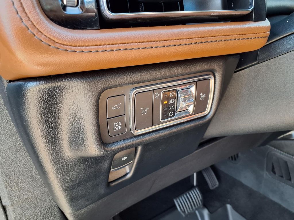 2022 Lincoln Nautilus Reserve Green at Emmons Autoplex