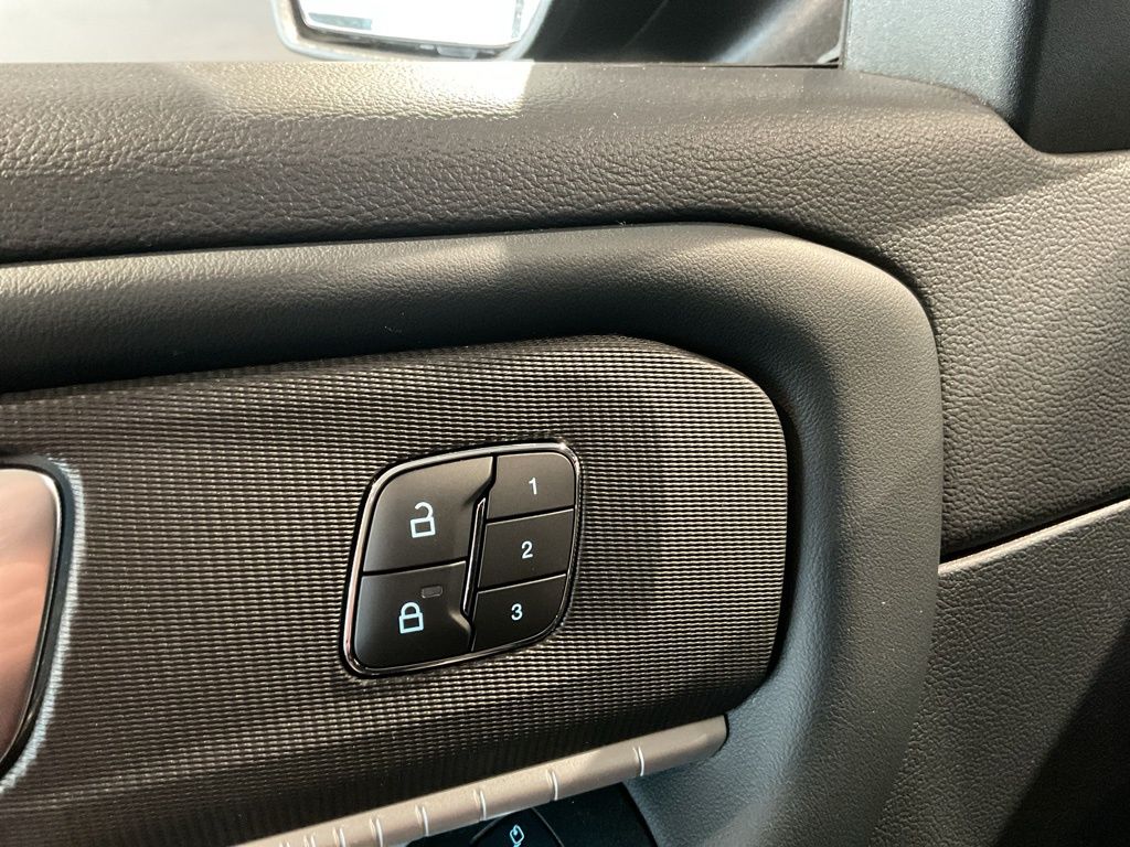 New 2026 Black Ford Tremor image 10