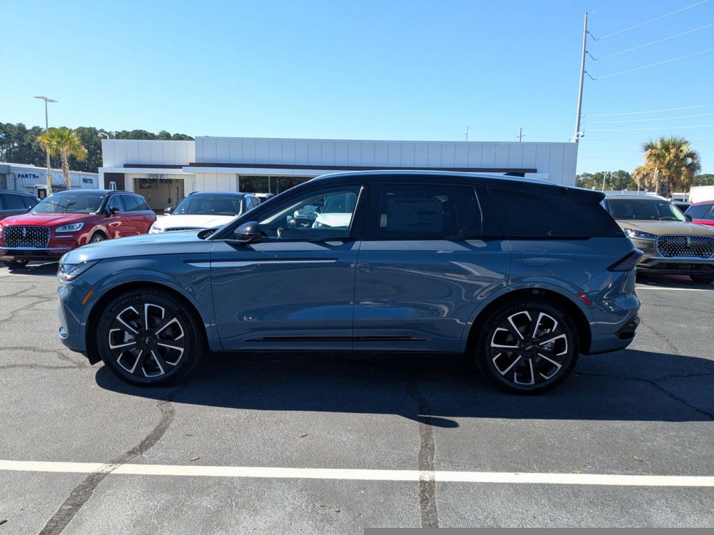 2025 Lincoln Nautilus Reserve