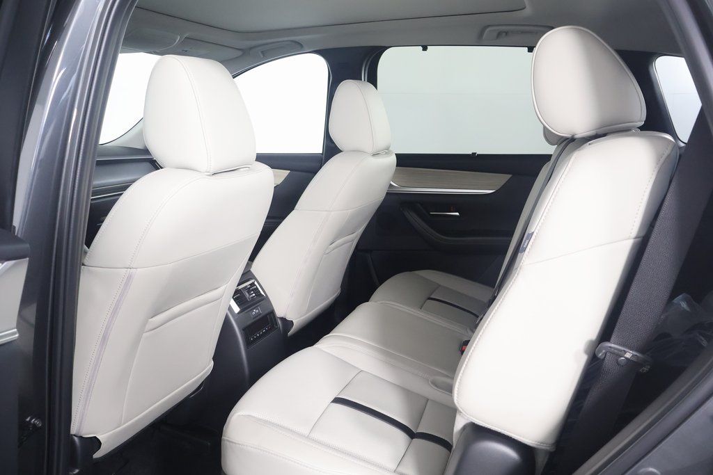 2025 Mazda CX-90 Premium 6