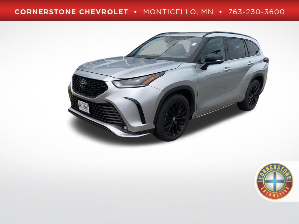 Celestial Silver Metallic 2025 Toyota Highlander XSE AWD SUV / Crossover All-Wheel Drive 8-Speed Automatic