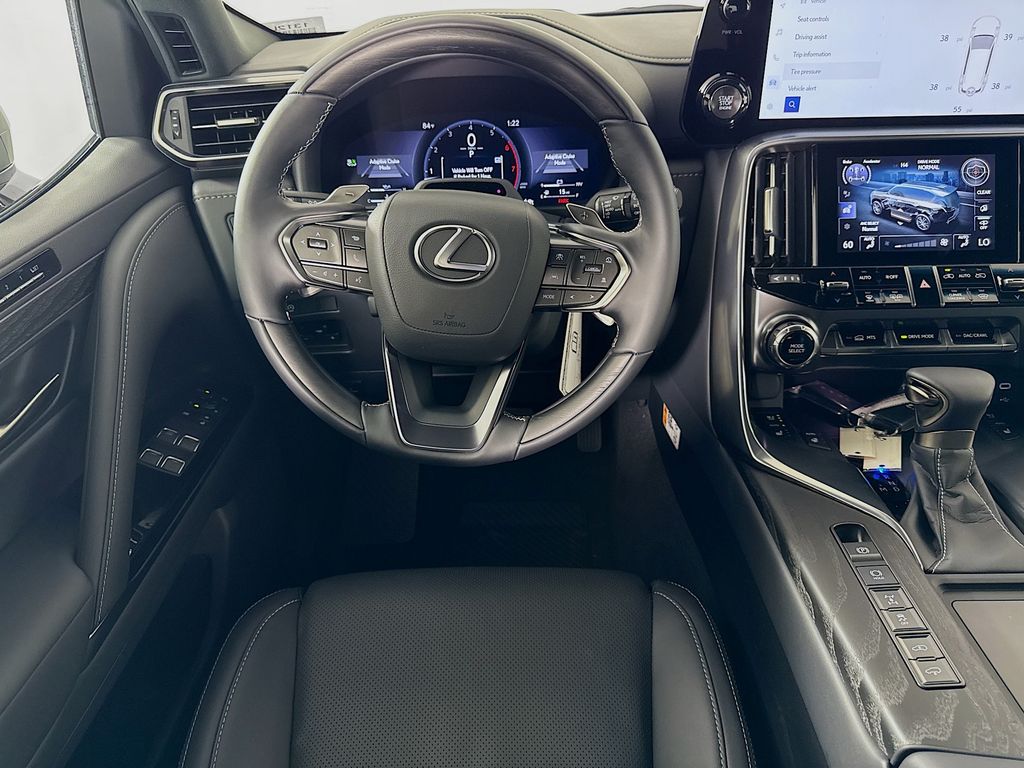 2025 Lexus LX 600 19