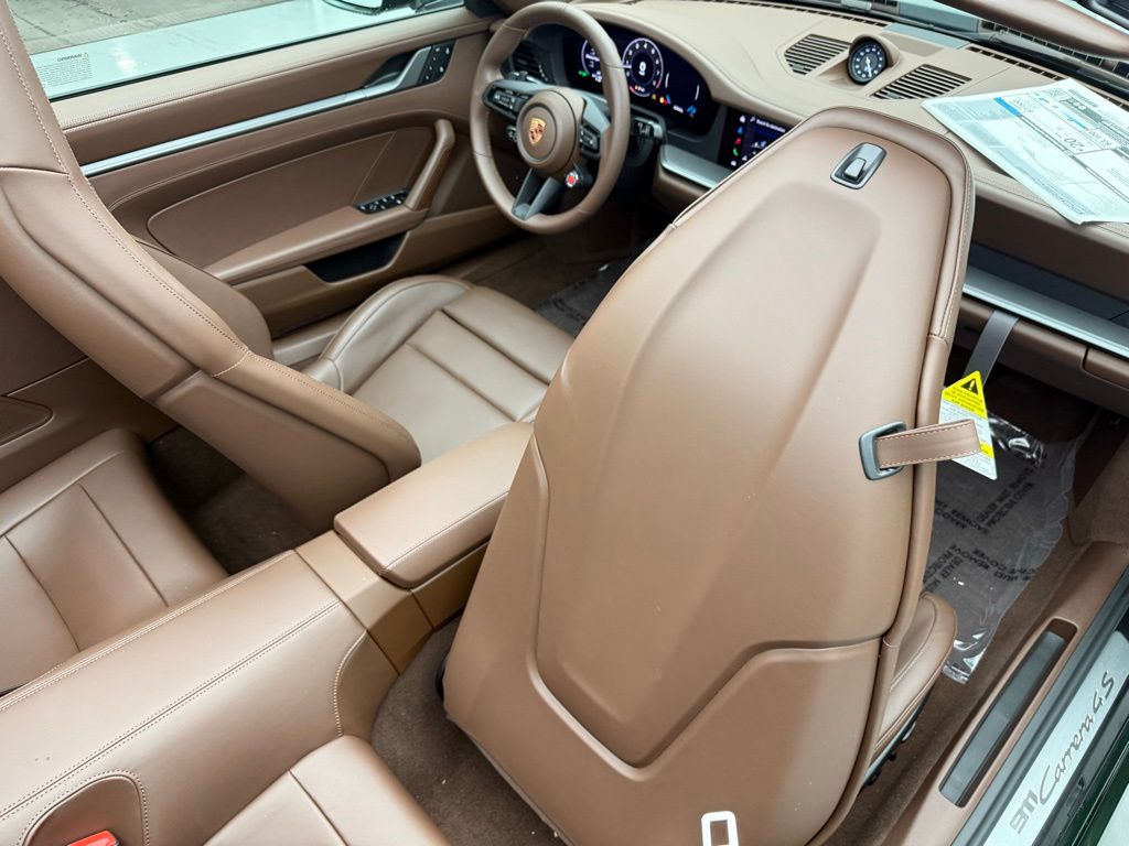 Thumbnail: 2026 Porsche 911 - 29