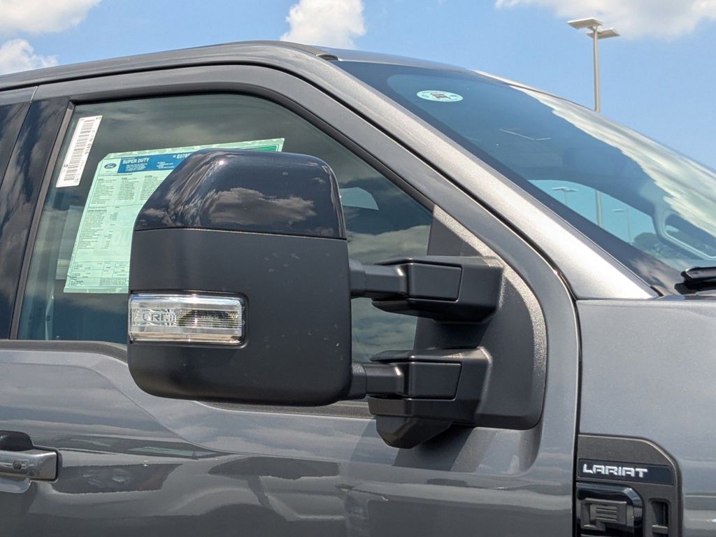 2025 Ford F-250 Super Duty Lariat
