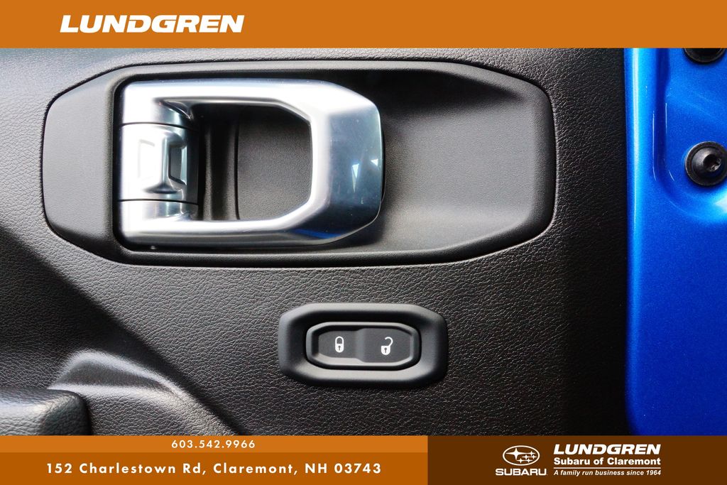 Used 2025 Jeep Wrangler SUV