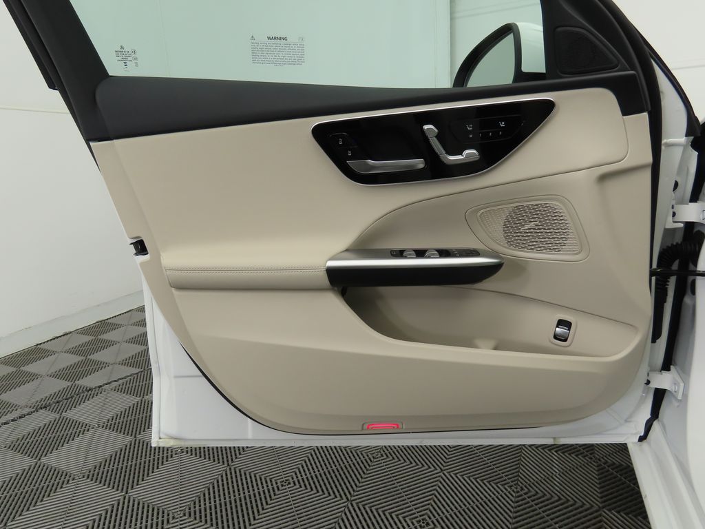 2025 Mercedes-Benz C-Class C 300 25