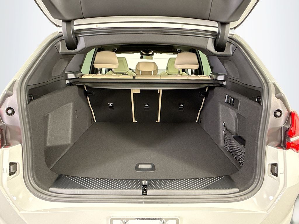 Thumbnail: 2026 BMW X3 - 27