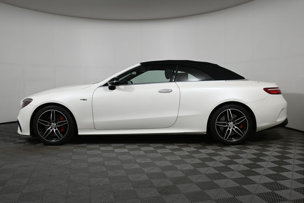 Thumbnail: 2019 Mercedes-Benz E-Class - 2