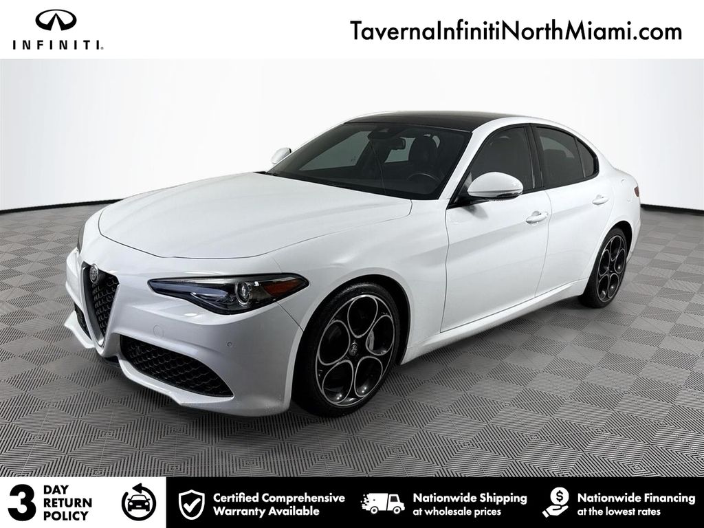 White 2022 Alfa Romeo Giulia Sedan 8-Speed Automatic