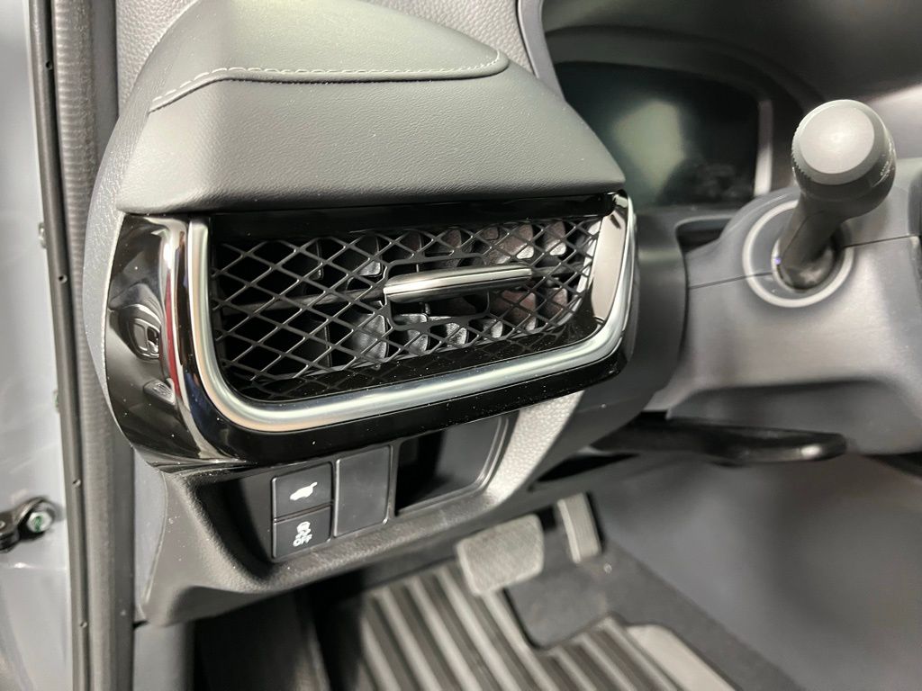 Thumbnail: 2025 Acura ADX - 29