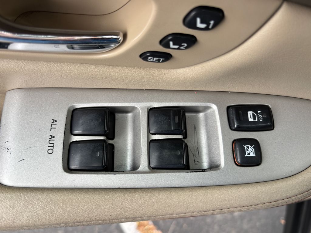 Thumbnail: 2006 Lexus RX - 24