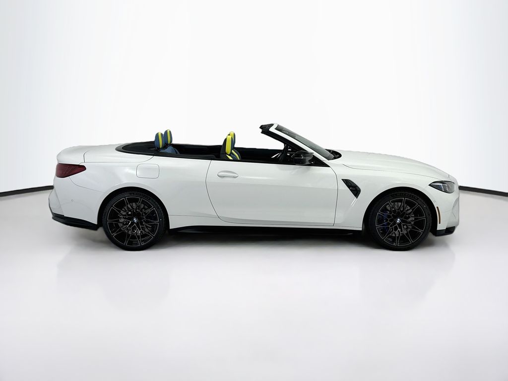 Thumbnail: 2027 BMW M4 - 4