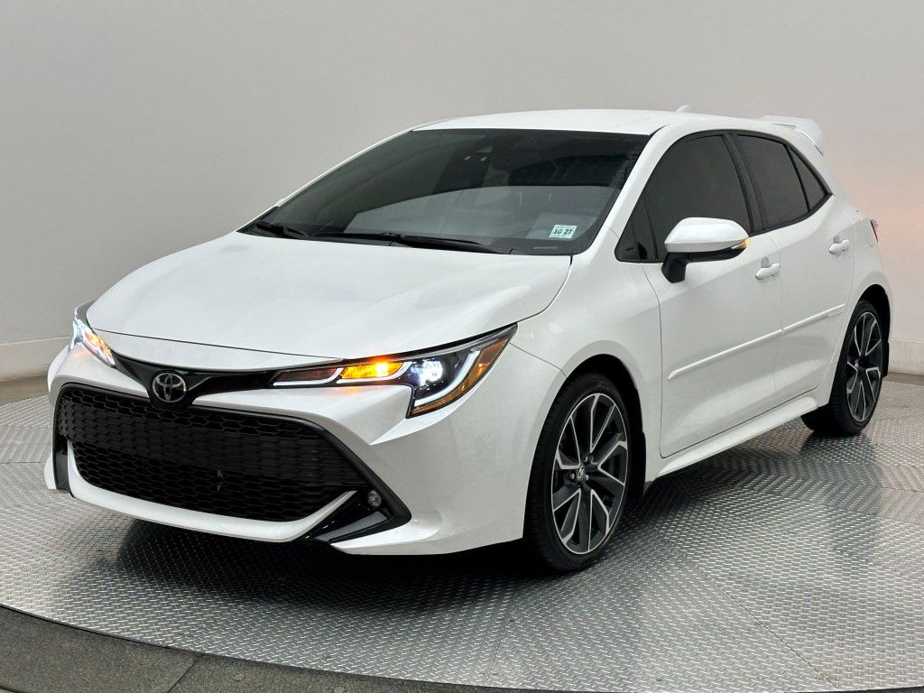 2022 Toyota Corolla XSE 3