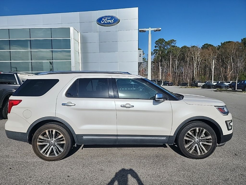 2017 Ford Explorer Platinum