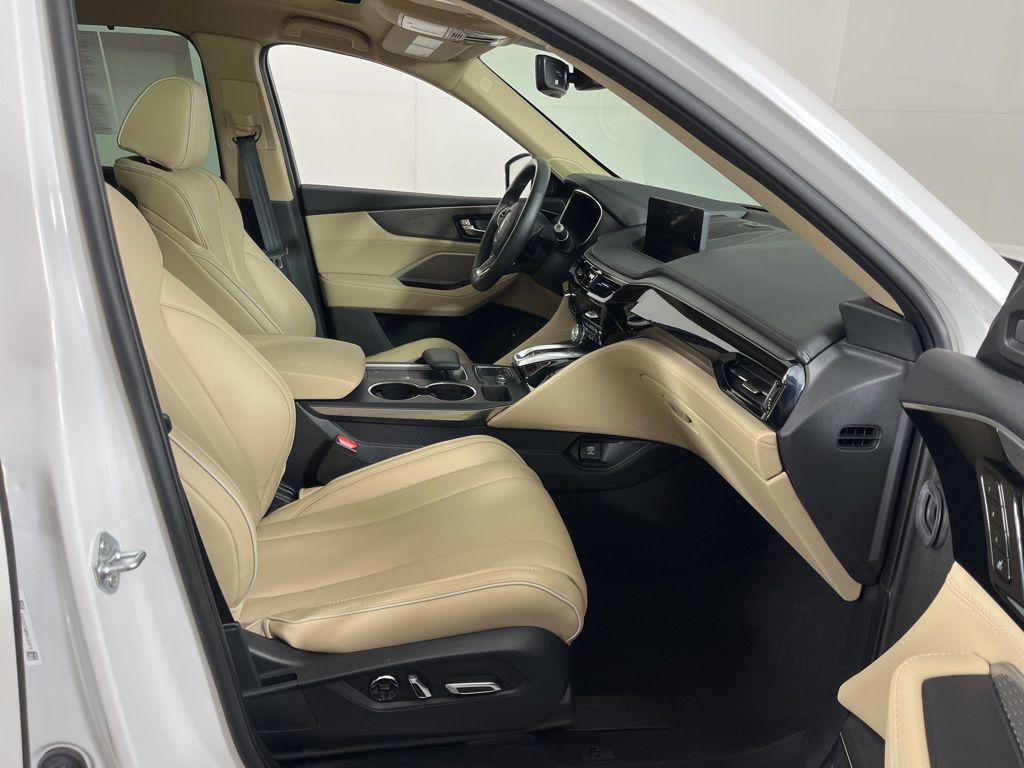 Thumbnail: 2023 Acura MDX - 6