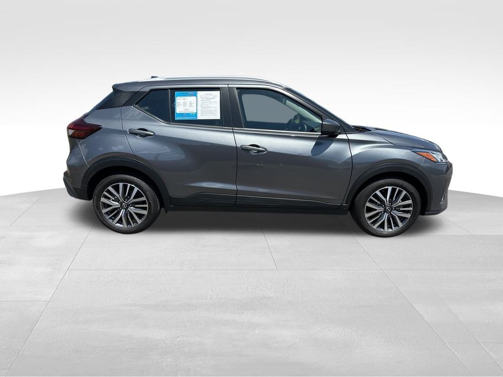 2024 Gun Metallic Nissan Kicks SV FWD SUV