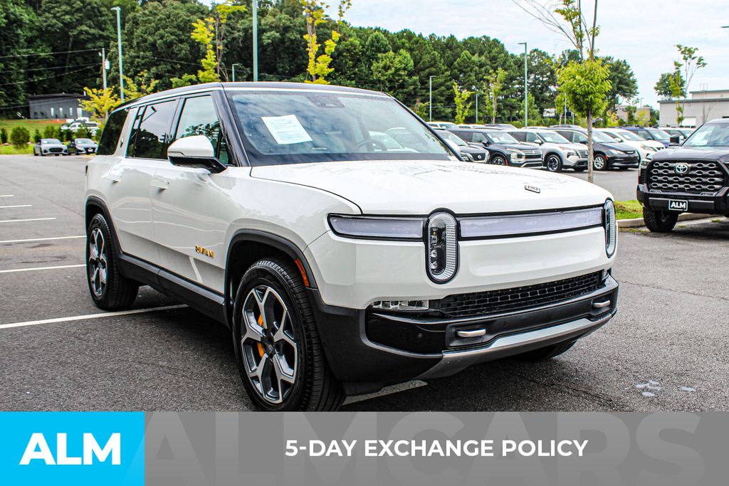 Used 2024 White Rivian Adventure image 3