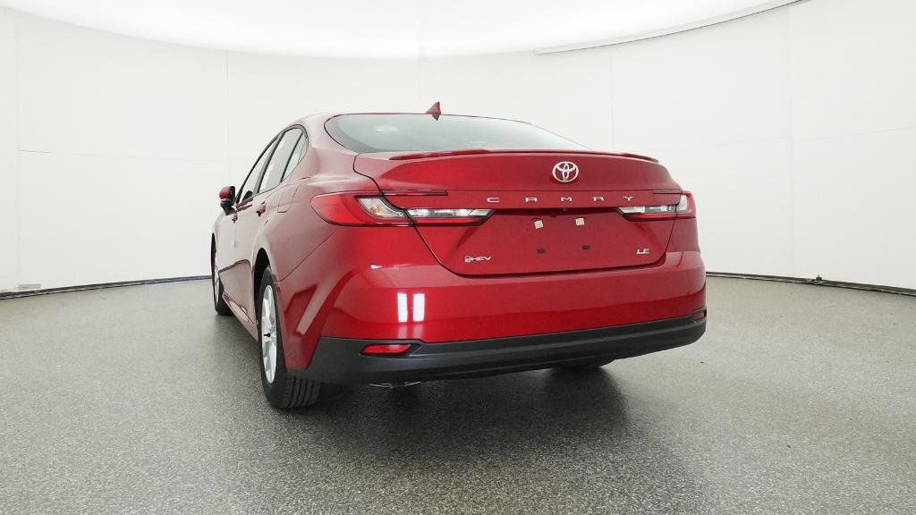 2025 Toyota Camry LE 29