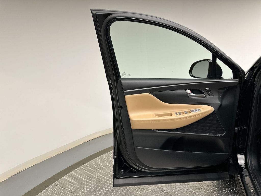 Thumbnail: 2023 Hyundai Santa Fe - 21