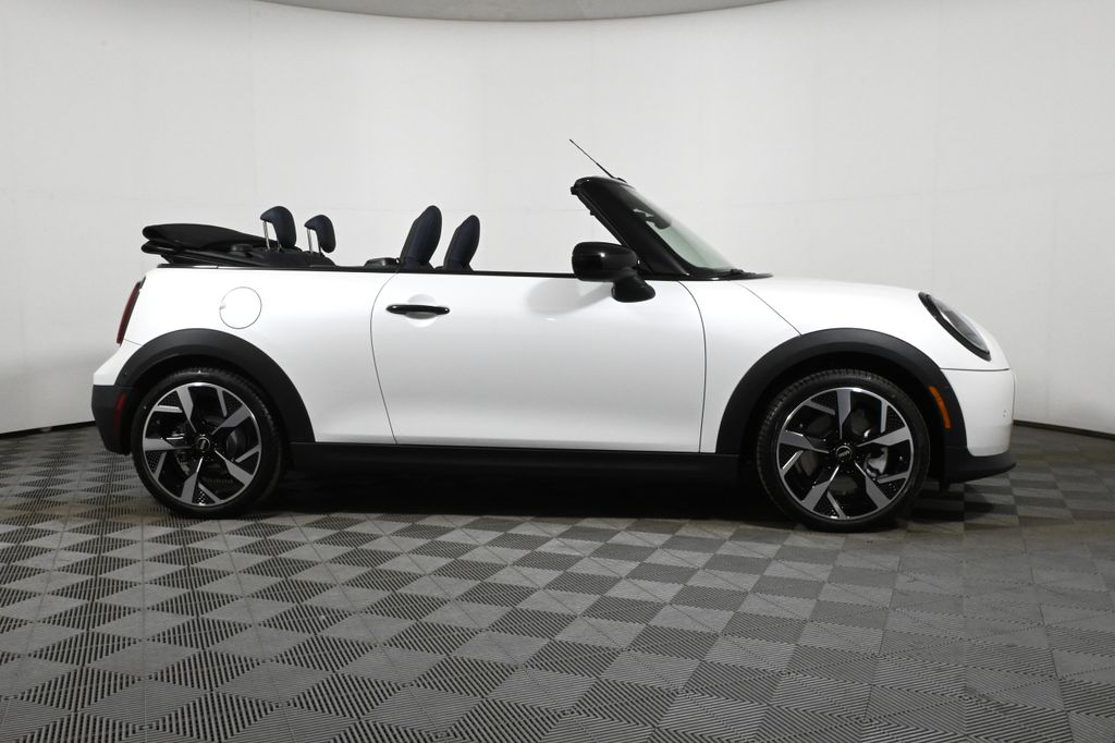 2025 MINI Cooper  15