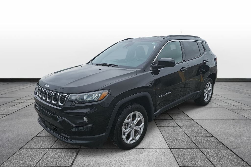 Diamond Black 2024 Jeep Compass SUV / Crossover Four-Wheel Drive 8-Speed Automatic