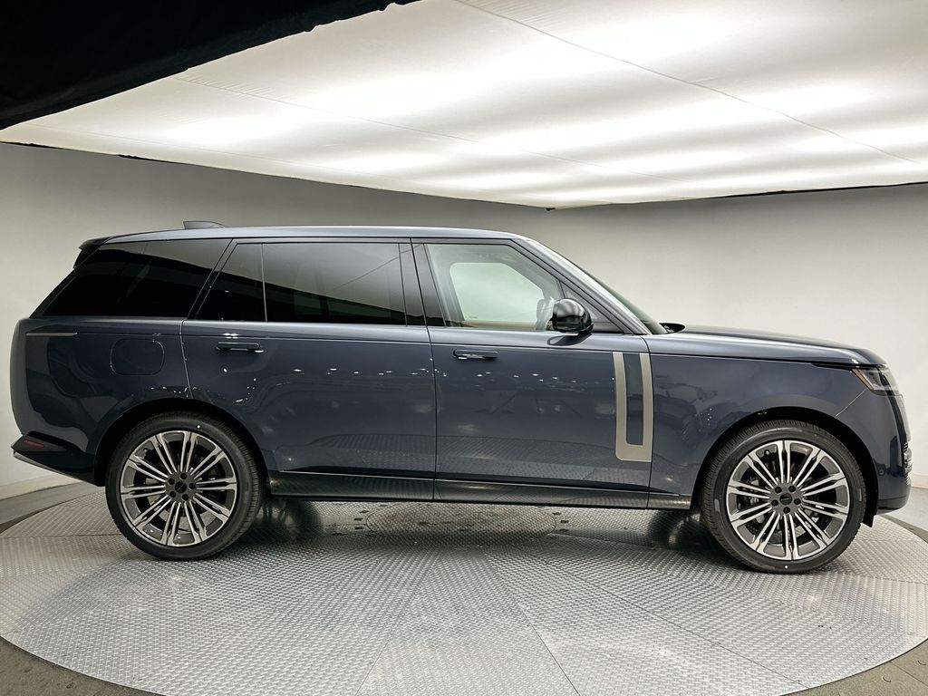 Thumbnail: 2026 Land Rover Range Rover - 4