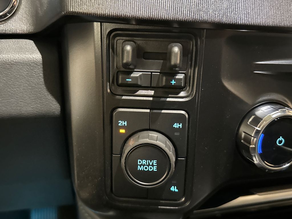 New 2026 White Ford Platinum image 33