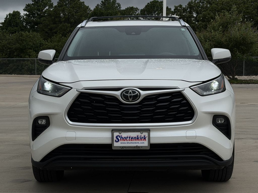 Used 2021 Toyota Highlander SUV