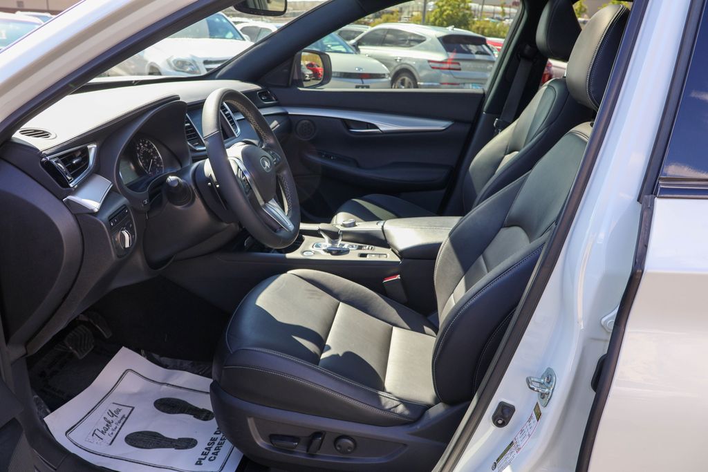 2021 INFINITI QX50 LUXE 4