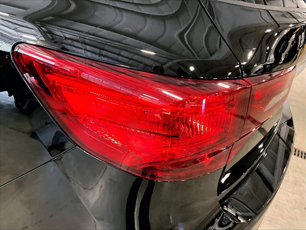 2017 Acura MDX — photo 35
