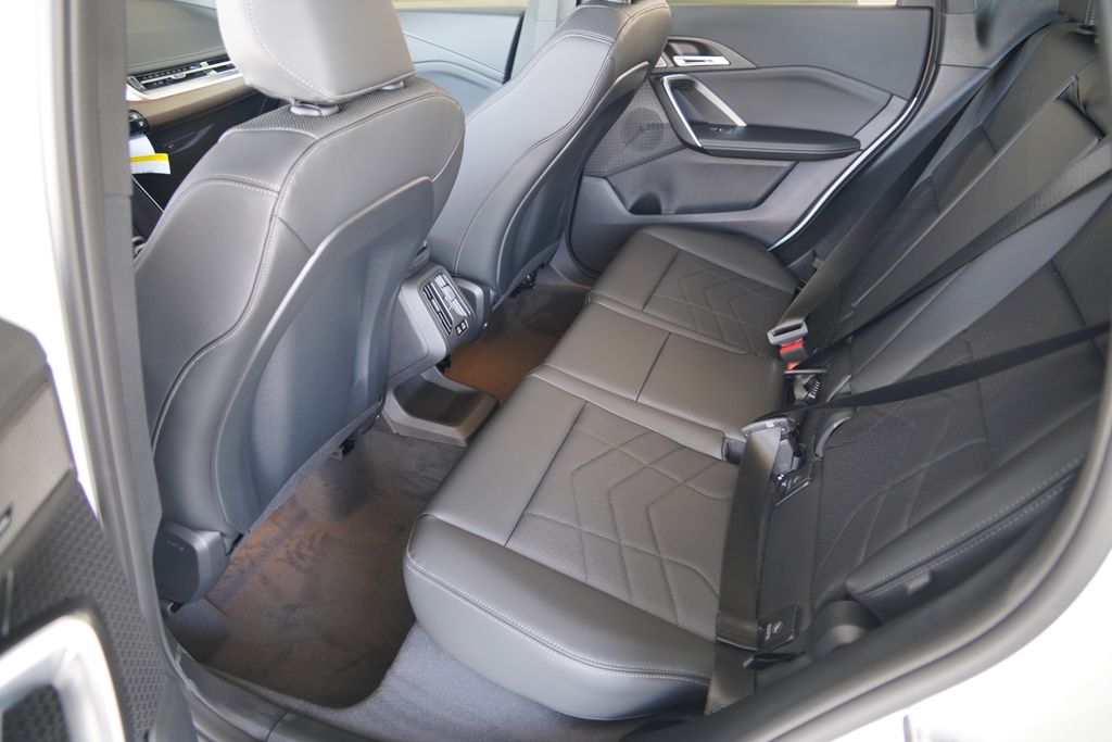 Thumbnail: 2026 BMW X1 - 19
