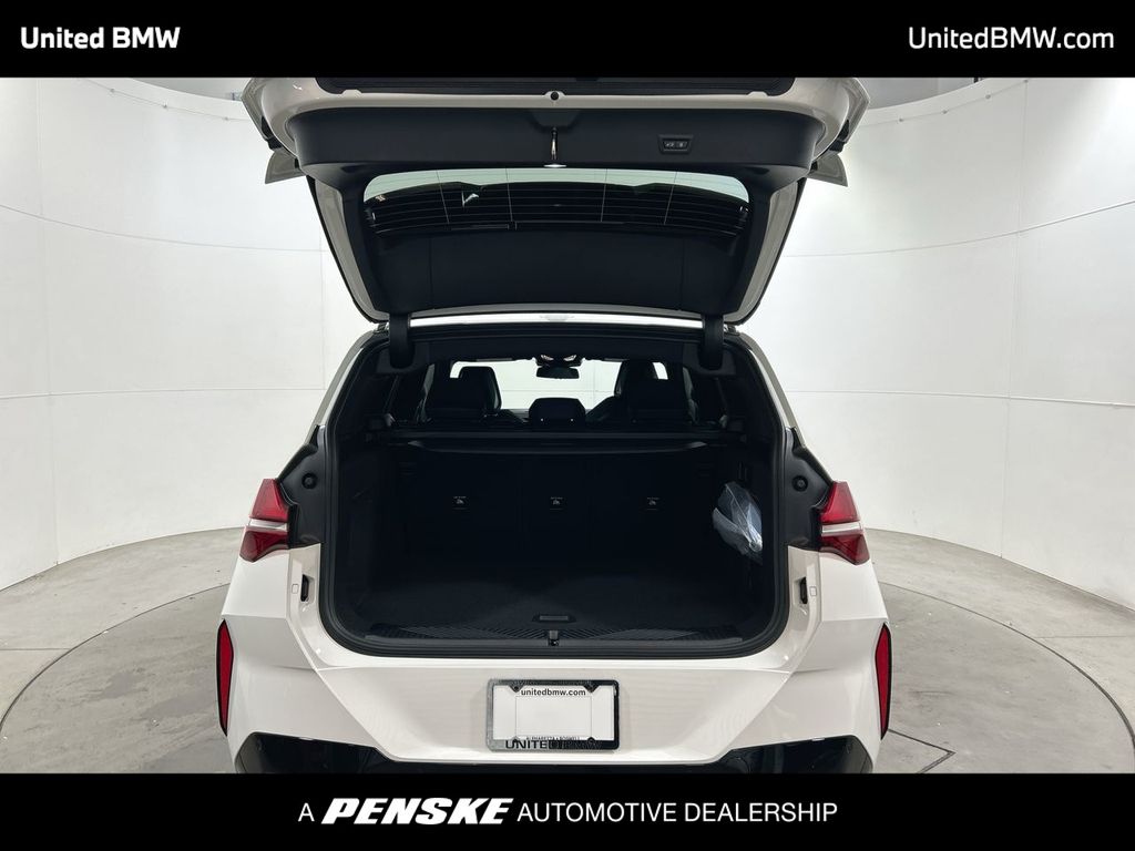 Thumbnail: 2026 BMW X3 - 22