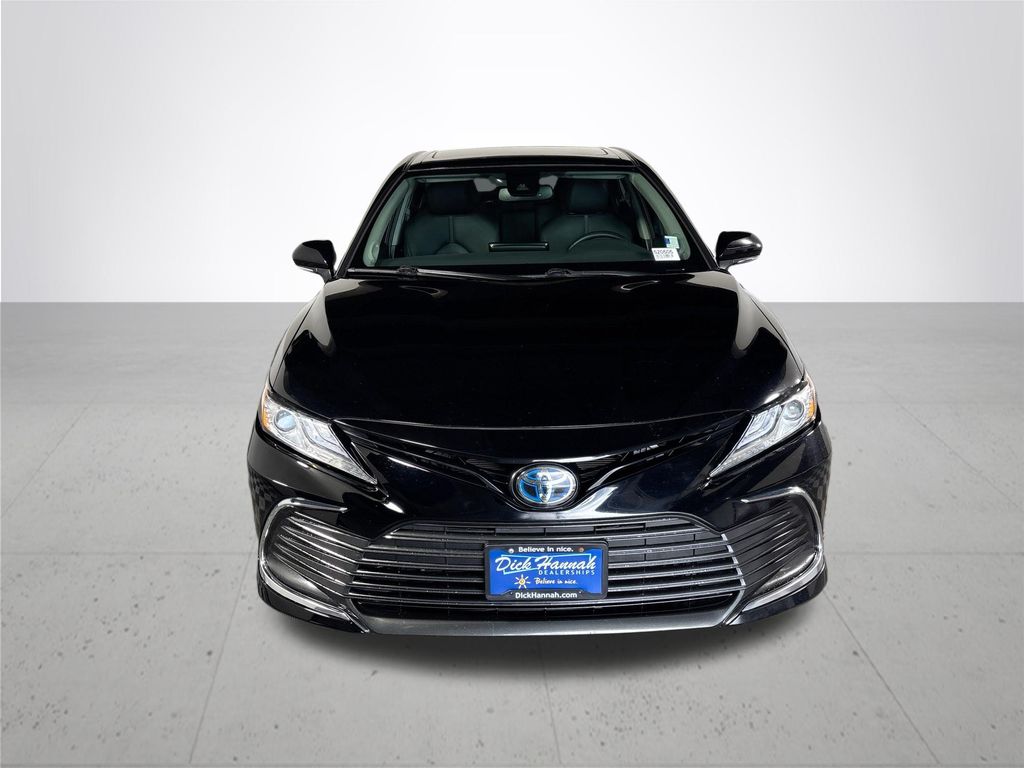 2024 Toyota Camry Hybrid XLE