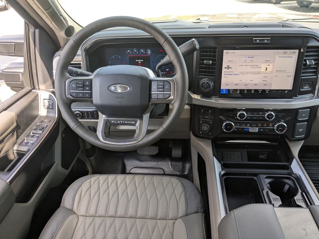 2026 Ford Super Duty F-350 SRW Platinum