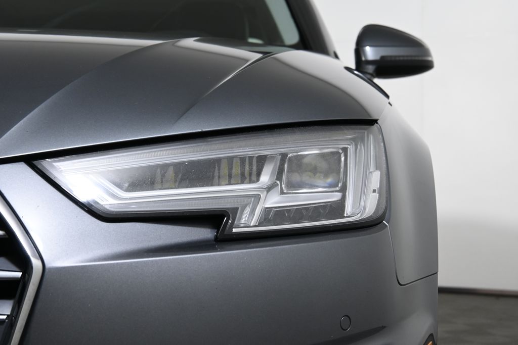 Thumbnail: 2019 Audi A4 - 10