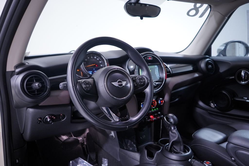 Thumbnail: 2018 MINI Cooper - 6