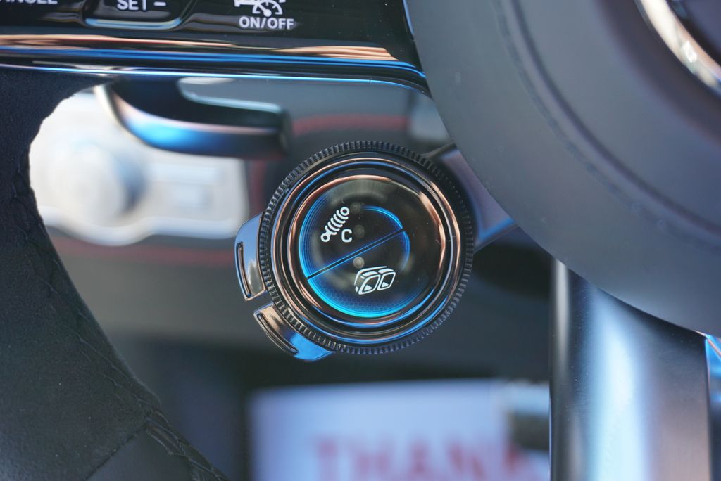 Thumbnail: 2026 Mercedes-Benz GLE - 32