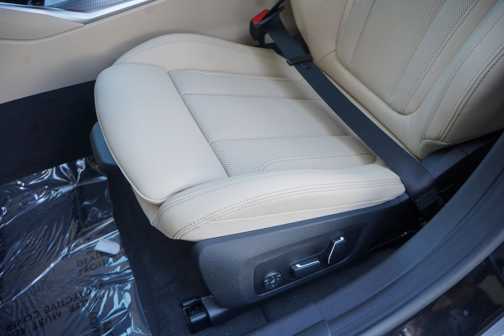 2025 BMW i4 eDrive40 11