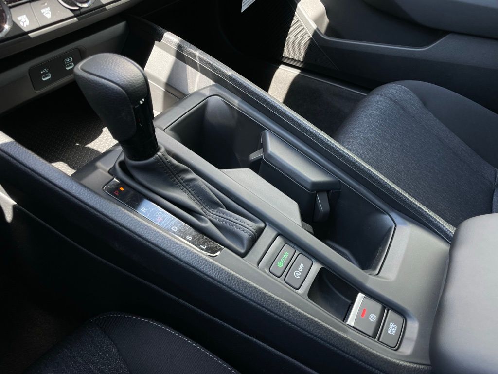 2025 Honda Accord SE 19